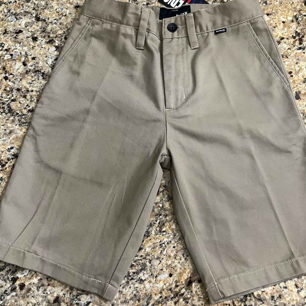 New with tags: Hurley Khaki Shorts Size 25 (boys 10)